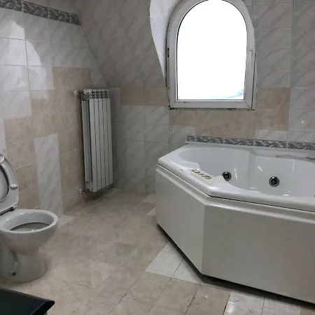 Maisonette Montvieux *